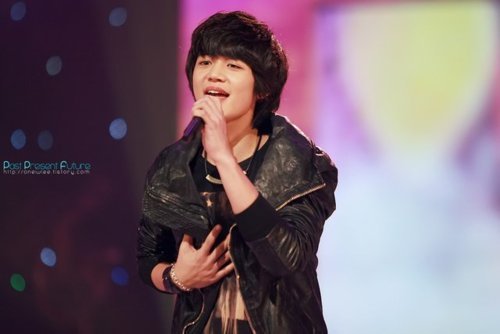 110303 Minho @ KBS Founding Anniversary Special Tumblr_lhsnobw8JV1qcl8qx