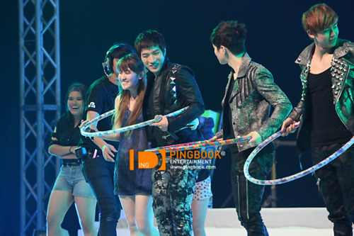 [13.03.11] Fanmetting en Thailande [PHOTOS] Tumblr_li0b8tGzIl1qcspdj