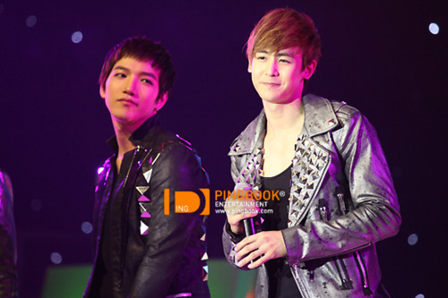 [13.03.11] Fanmetting en Thailande [PHOTOS] Tumblr_li0bj01SEr1qcspdj