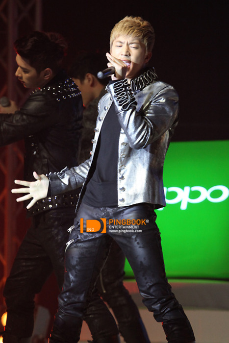 [13.03.11] Fanmetting en Thailande [PHOTOS] Tumblr_li0guaTRZe1qcspdj