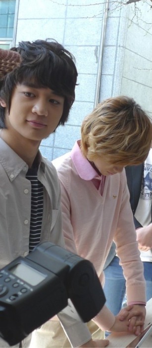 Minho & Taemin @ Converse’s “Moving Custom Studio” [110412] Tumblr_ljl9iwIsOD1qcl8qx