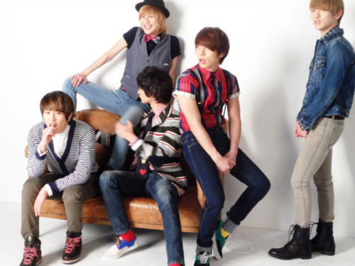 [170411] SHINee para la revista ELLE GIRL JAPAN  Tumblr_ljss00KXzQ1qcl8qx