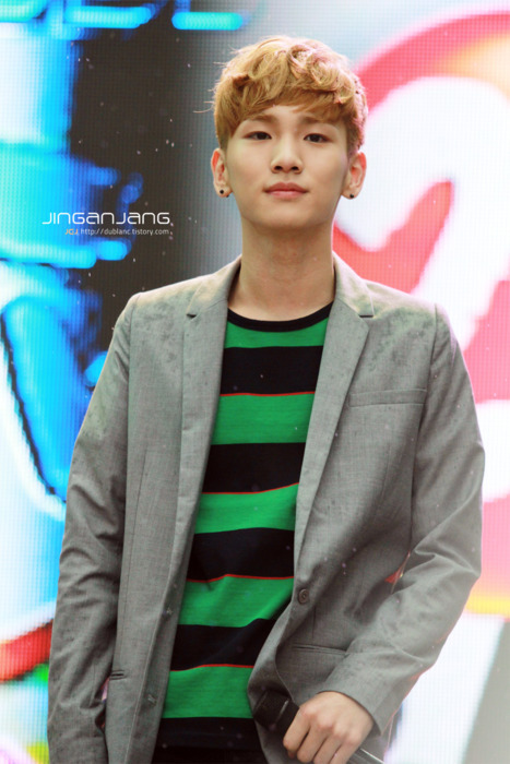 2011.05.06 - SBS Hope TV Key Tumblr_lkrp8hlja31qd0fz8