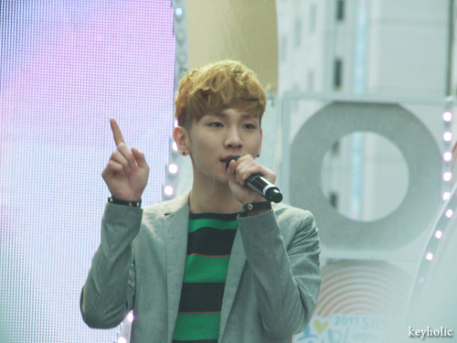 110506 SHINee @ SBS TV24 Hope Charity  Tumblr_lks4n78jw01qcl8qx