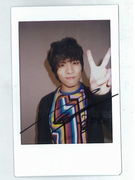 SHINee Cute Polaroid - ELLE girl Japan June 2011 Issue Tumblr_ll2d1u8rp41qcl8qx