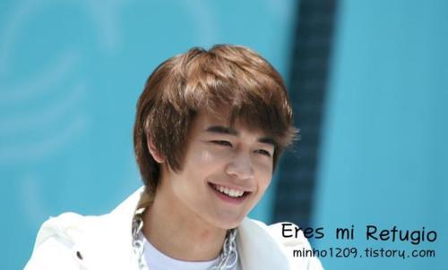  Minho @ ‘Walk for the 4th Forbidden Love Tumblr_llw9wxwK7F1qcl8qx