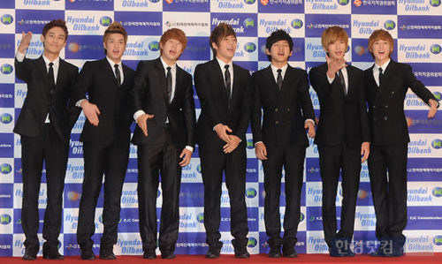 [PICS] U-Kiss @Dream concert Tumblr_llwjl3UMT41qbd137