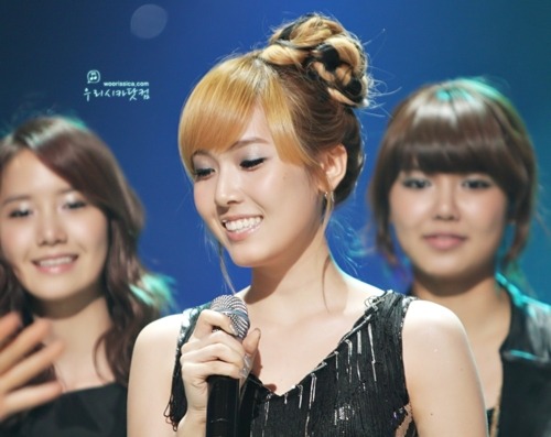 [PIC+GIF][23-1-2011] »-{♥}-»ღ°•(¯`·._.· YoonSic Fam ·._.·´¯)•ღ°»-{♥}-» °l||l° Sexy and Sweet °l||l° - Page 11 Tumblr_lmjjecJl6m1qiix10