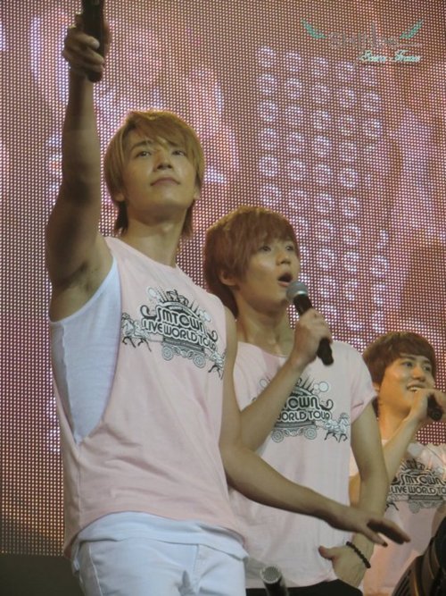 SHINee @ SM TOWN Live World Tour Concert in Paris (FIRST DAY) [110610] Tumblr_lmm58d0WSM1qcl8qx