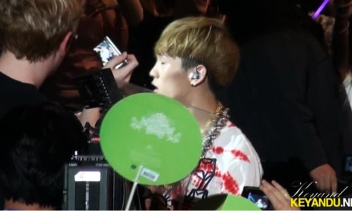 SHINee @ SM TOWN Live World Tour Concert in Paris (FIRST DAY) [110610] Tumblr_lmm7vlheOc1qcl8qx