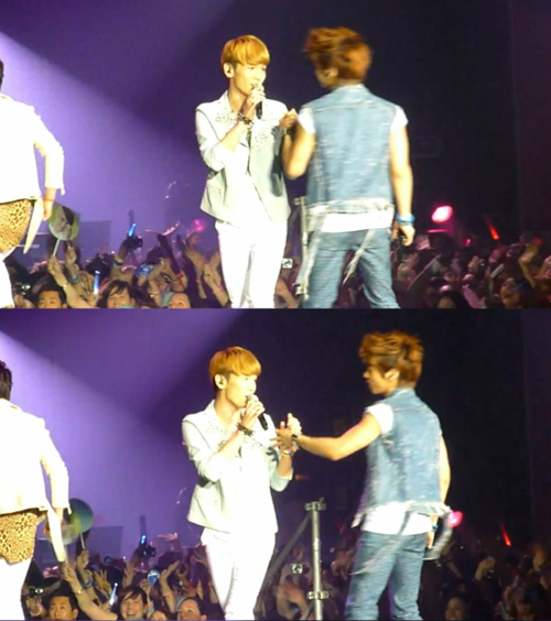 SHINee @ SM TOWN Live World Tour Concert in Paris (FIRST DAY) [110610] Tumblr_lmn01zJf2A1qcl8qx