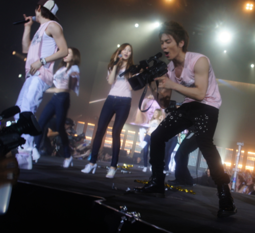 SHINee @ SM TOWN Live World Tour Concert in Paris (SECOND DAY) [110611] Tumblr_lmnp665PFu1qcl8qx