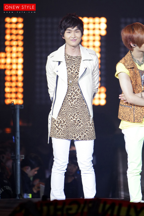 SHINee @ SM TOWN Live World Tour Concert in Paris (SECOND DAY) [110611] Tumblr_lmrocnjNqG1qcl8qx