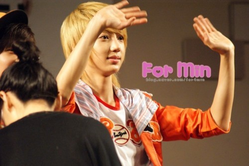  [110612] Boyfriend fan signing Tumblr_lms8fuV8jY1qala0r