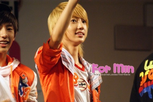  [110612] Boyfriend fan signing Tumblr_lms8gfLAT31qala0r