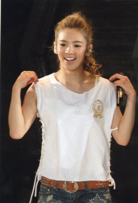 [PIC][22-06-2011]Hình ảnh HQ từ Japan Concert của HyoYeon. Tumblr_ln62bkpleN1qjuu6f