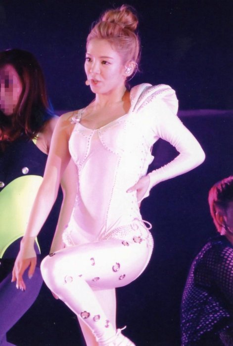 [PIC][22-06-2011]Hình ảnh HQ từ Japan Concert của HyoYeon. Tumblr_ln62btG7c71qjuu6f