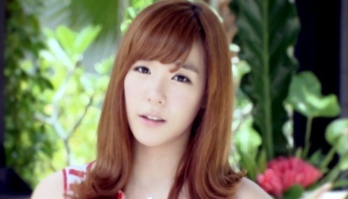 [PICS] Tiffany @ AAGG (Echo MV - Hoot MV) Tumblr_lnmzldIxwG1qbklkw