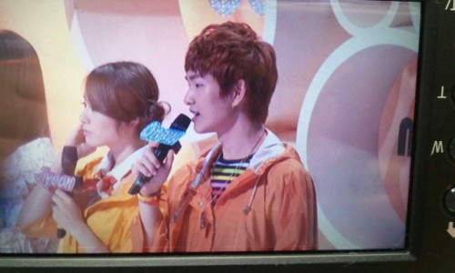 110702 Onew @ Music core Tumblr_lnp4yt5kTg1qcl8qx