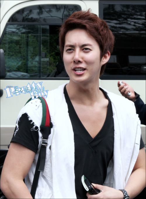 [PICS]KIM HYUNG JUN @ JUNE 30, 2011 GIMPO AIRPORT ENTRY Tumblr_lnsbhqkIn11qi8rib