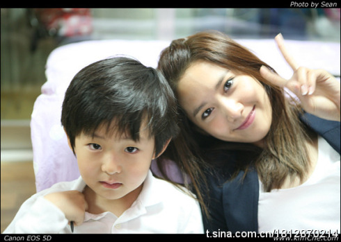 [YOONAISM/PICS][8-8-2011] Yoona và gia đình Tumblr_locqkhKIEs1qd9xi4