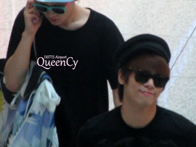 SHINee at Airport 110715  Tumblr_lodo2kwTae1qd0fz8