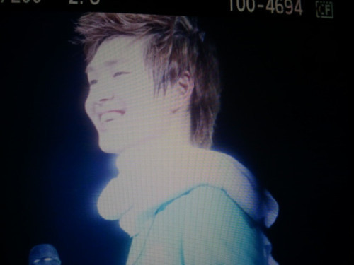 110716 SHINee First Concert in Taiwan Tumblr_lofjsyDB4S1qffcg5