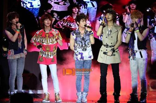 180711 SHINee, un grupo con mucha moda entre los ídolos coreanos Tumblr_lol0ivOb5l1qcl8qx