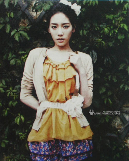 [SCANS] SNSD @ Vouge Girl Tumblr_lomjbkPXMR1qeb1ao