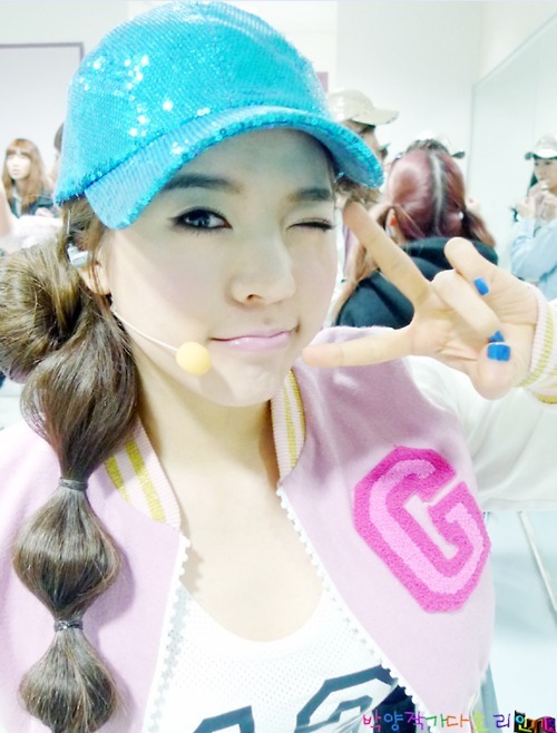 {♥} Sunny Selcas Tumblr_loq5buu0WP1qcaqtr