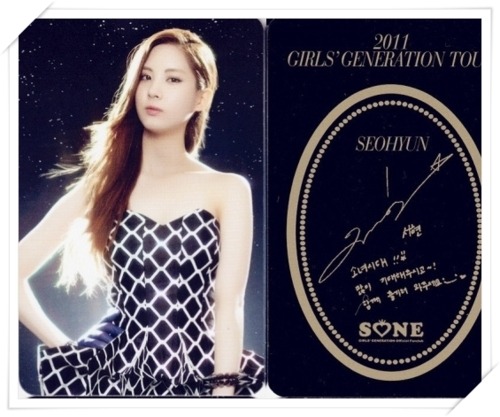 [SCANS] SNSD Cards '2011 Girls' Generation Tour  Tumblr_loto1i1G4U1qeb1ao