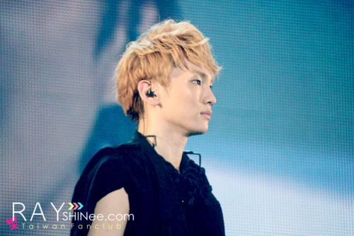  110716 Key @ SHINee 1st Concert in Taiwan Tumblr_loy11uRk7V1qcl8qx