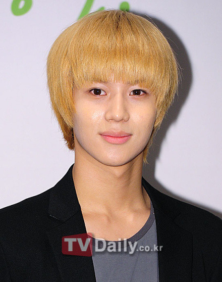 110812 Taemin y Key @ “Together for Africa” at Seoul Plaza Hotel  Tumblr_lpt2iyugaE1qcl8qx