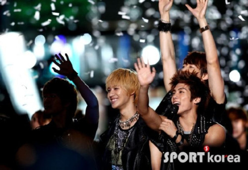 110813  SHINee @ Incheon Hallyu ,Korean Wave Festival Concert Tumblr_lpvchqu28U1qcl8qx