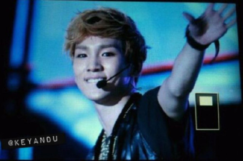 110813  SHINee @ Incheon Hallyu ,Korean Wave Festival Concert Tumblr_lpvdog4DUG1qcl8qx