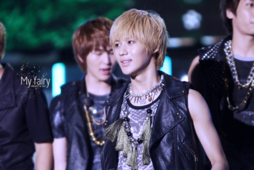 110813 Flawless Maknae Taemin @ IKMWF Tumblr_lpwao7ZLkQ1qcl8qx