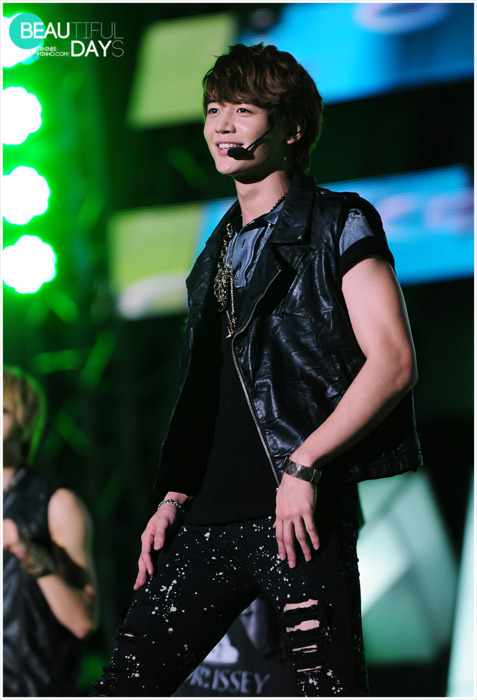 110813 Minho @ IKMWF Tumblr_lpxdrqI9CH1qd0fz8