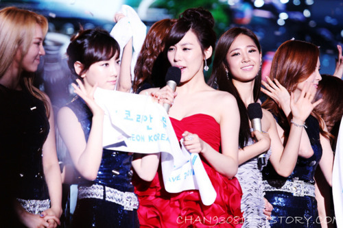 [Pic/GIF][26/8/2011]TaeNy @ Incheon Korean Music Wave Festival Tumblr_lpxtmgTNXO1qdv9pu