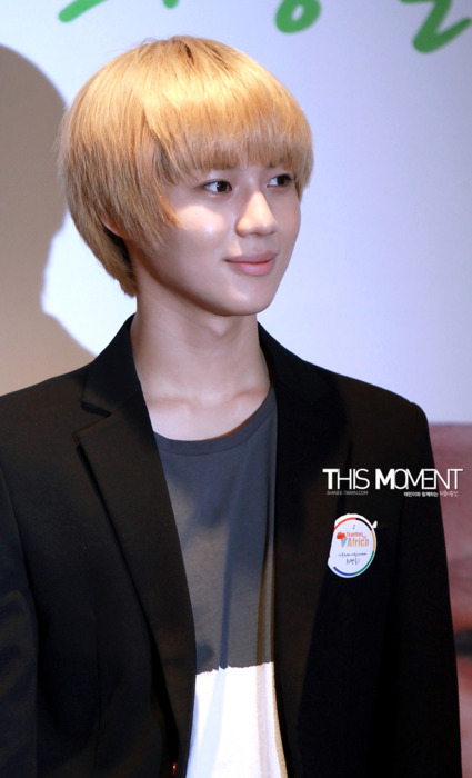 110812 Taemin @ “Together for Africa” at Seoul Plaza Hotel  Tumblr_lpyd26ZFAm1qcl8qx