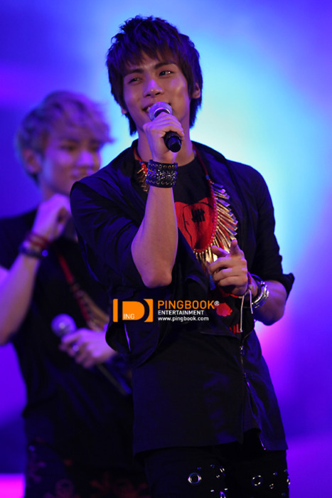 110816 SHINee @ SM True - Thailand Tumblr_lq0ytg3tb31qcl8qx