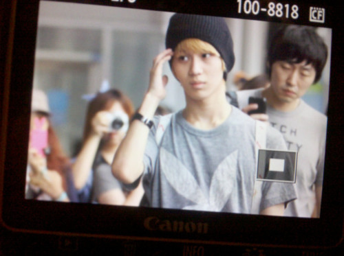 110817 SHINee @ Korea desde Tailandia Tumblr_lq1ss1BlMQ1qcl8qx