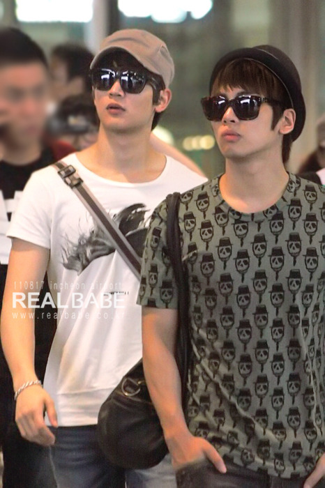 SHINee @ Incheon airport back from Thailand [110817] Tumblr_lq5jp8SQQJ1qcl8qx