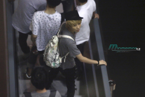 110815 Taemin @ Incheon Airport  Tumblr_lq6iau1xZn1qcl8qx