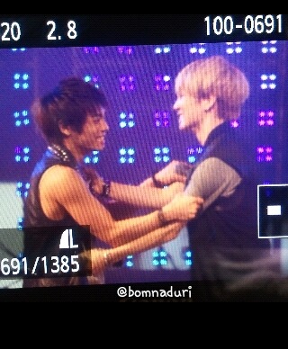 110821 SHINee @ One Summer Night Concert  Tumblr_lqa482MgVy1qcl8qx