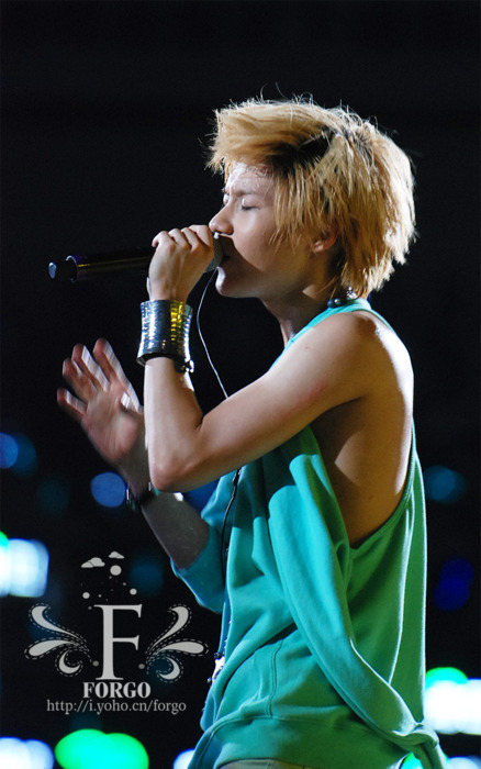 .تيمين@ SHINee 1st Concert in Nanjing Tumblr_lqgql8TOJv1qcl8qx