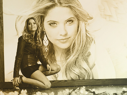 Psdli Resim Köşem#-Demim-Selena-Ashley Benson Geldi. - Sayfa 2 Tumblr_lqm4vlVD591qmdgkm