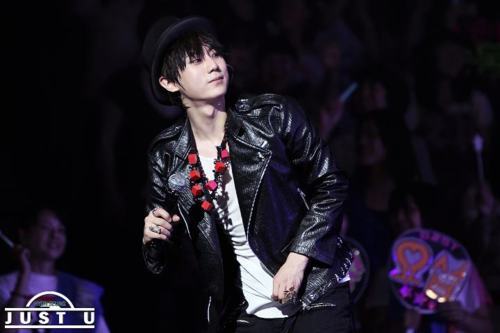 11.08.25 - United Cube Concert, HyunSeung Tumblr_lqngjdVqY91qkmqj5