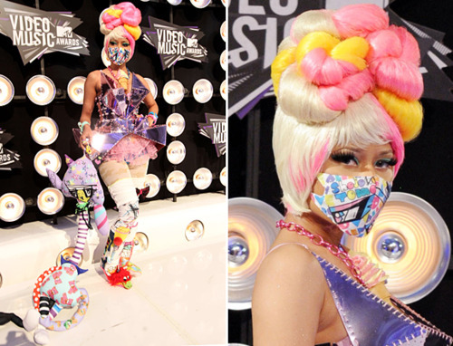 MTV Video Music Awards 2011 [28/08/11] [5] >> 2 premios + Actuación - Página 34 Tumblr_lqo7i0IO1g1qb251s