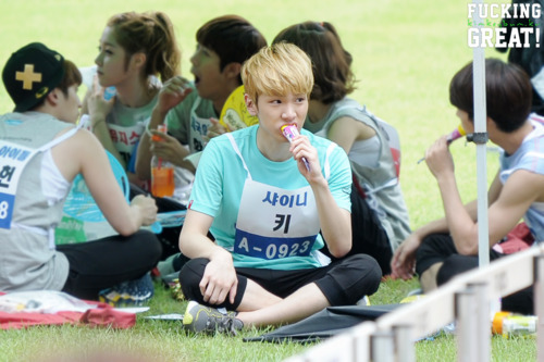 110827 Key @ MBC 3rd Idol Star Athletics Championships  Tumblr_lqozkoSZ9G1qcl8qx