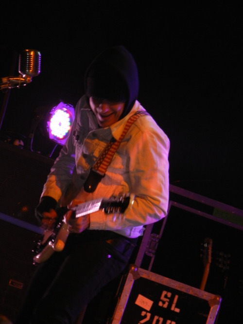 Honda Civic Tour: Pittsburgh, Pennsylvania, USA 15/09/2011 Tumblr_lrmt0sCD3k1qddodo